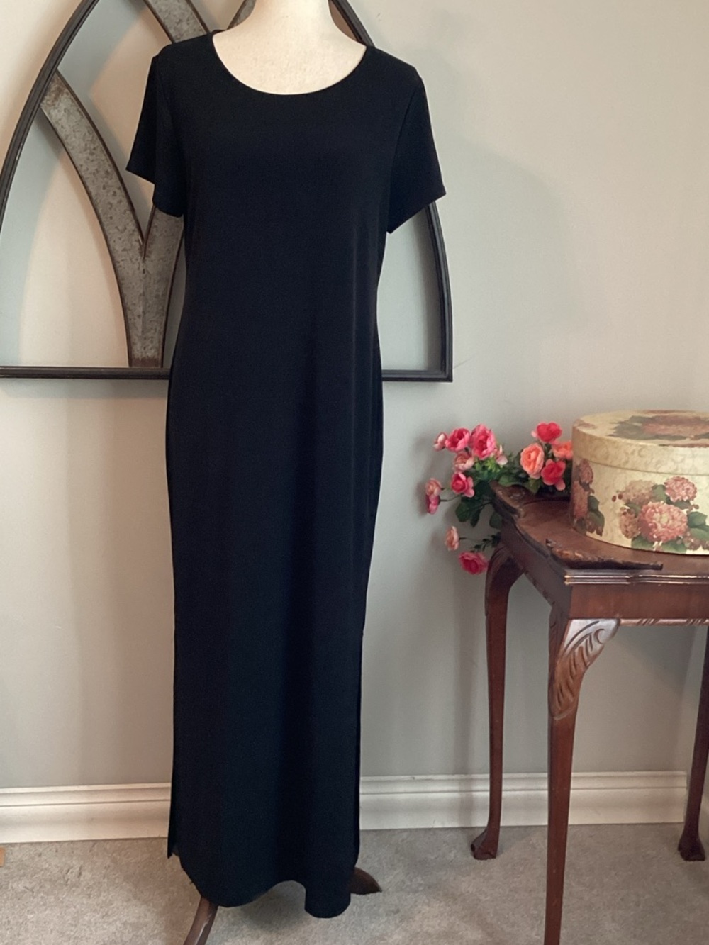 Chico's Black Short-Sleeve Stretchy Maxi Dress